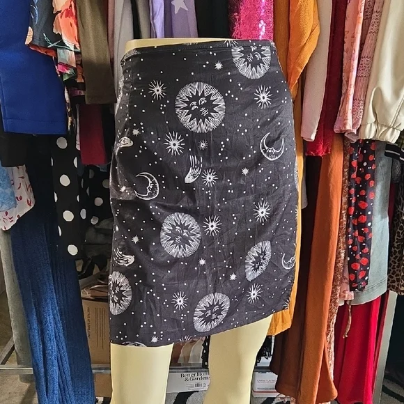 Black Celestial Print Skirt - Picture 2 of 6